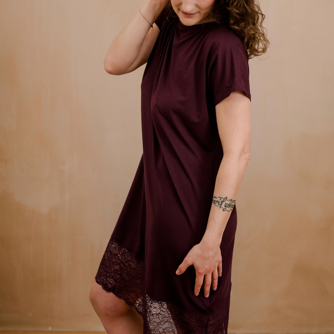 Wiebke nightdress - aubergine